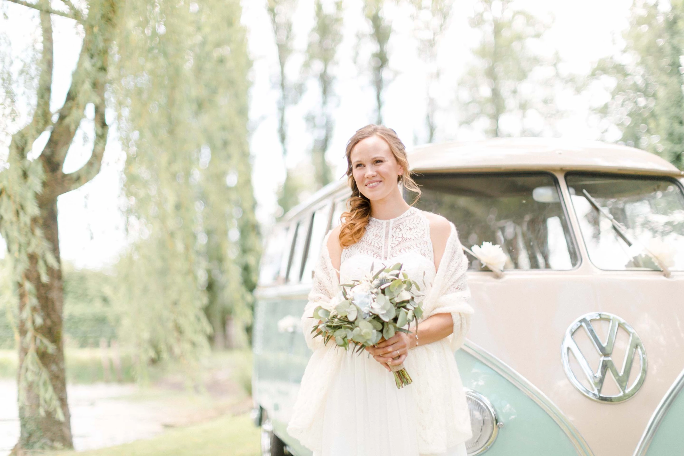 robe événement bonheur sourire gris